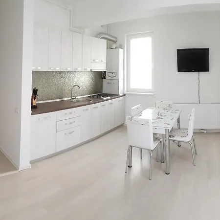 Apartament Tatiana דירה